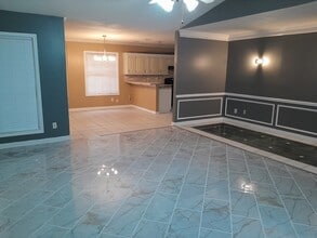 6528 Battery Point in Stone Mountain, GA - Building Photo - Building Photo