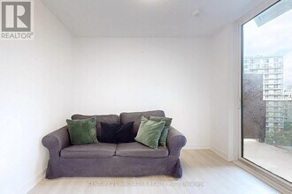 30 Tretti Wy in Toronto, ON - Building Photo - Building Photo