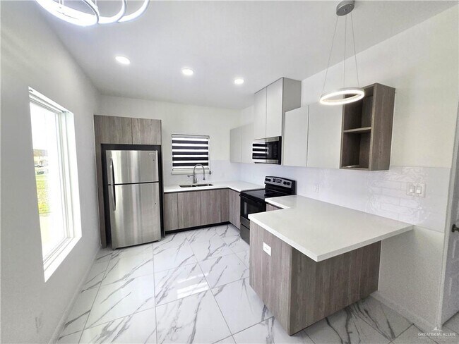 13 Magdalena St in Mission, TX - Building Photo - Building Photo