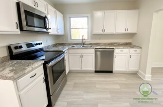 22 Dale Dr in Greenville, SC - Building Photo - Building Photo