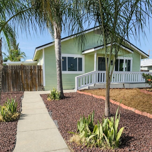 property at 835 E Nocta St