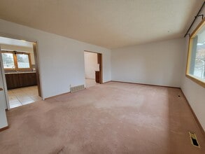 11204-11248 48 Ave NW in Edmonton, AB - Building Photo - Building Photo