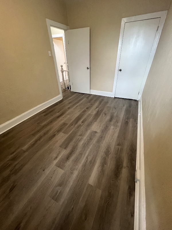 property at 6146 Glenmore Ave