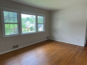 6223 60th Pl in Riverdale, MD - Building Photo - Building Photo