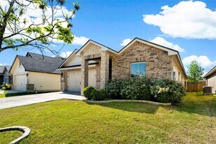 133 Beth Ann Loop in Taylor, TX - Building Photo