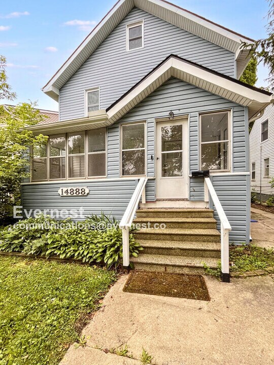 14888 Aubrey in Redford, MI - Building Photo