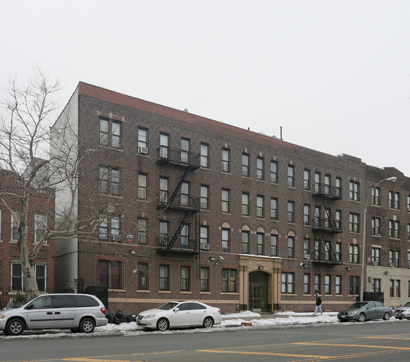 Park Manor in Brooklyn, NY - Foto de edificio