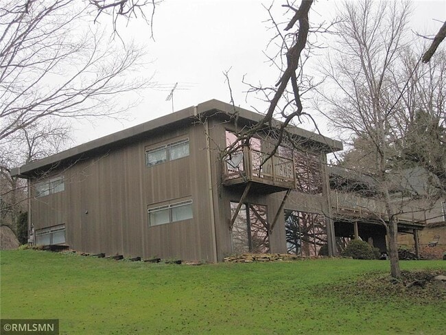 property at 61 Oak Ridge Dr