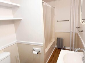 10 Marble St, Unit #1 in Haverhill, MA - Building Photo - Building Photo