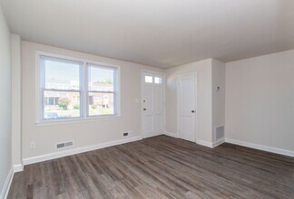 4539 Shamrock Ave in Baltimore, MD - Building Photo - Building Photo