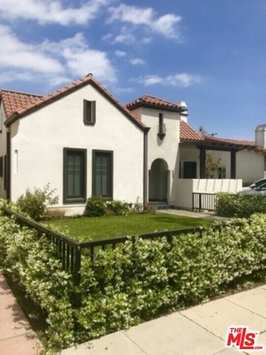248 S La Peer Dr in Beverly Hills, CA - Building Photo