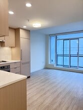 13675-1107A 107A Ave in Surrey, BC - Building Photo - Building Photo