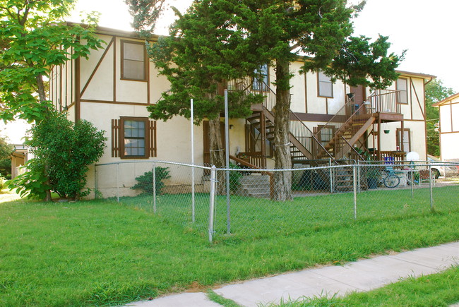 Squirrel Place in Irving, TX - Building Photo - Building Photo