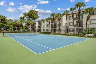 Cascades at The Hammocks in Miami, FL - Foto de edificio - Building Photo