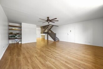 370 Kawaihae St in Honolulu, HI - Building Photo - Building Photo