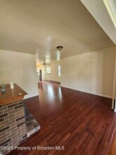 1042 Taylor Ave in Scranton, PA - Building Photo - Building Photo