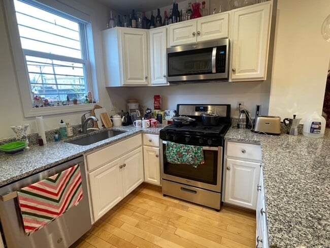 property at 1322 Ridge Pl SE