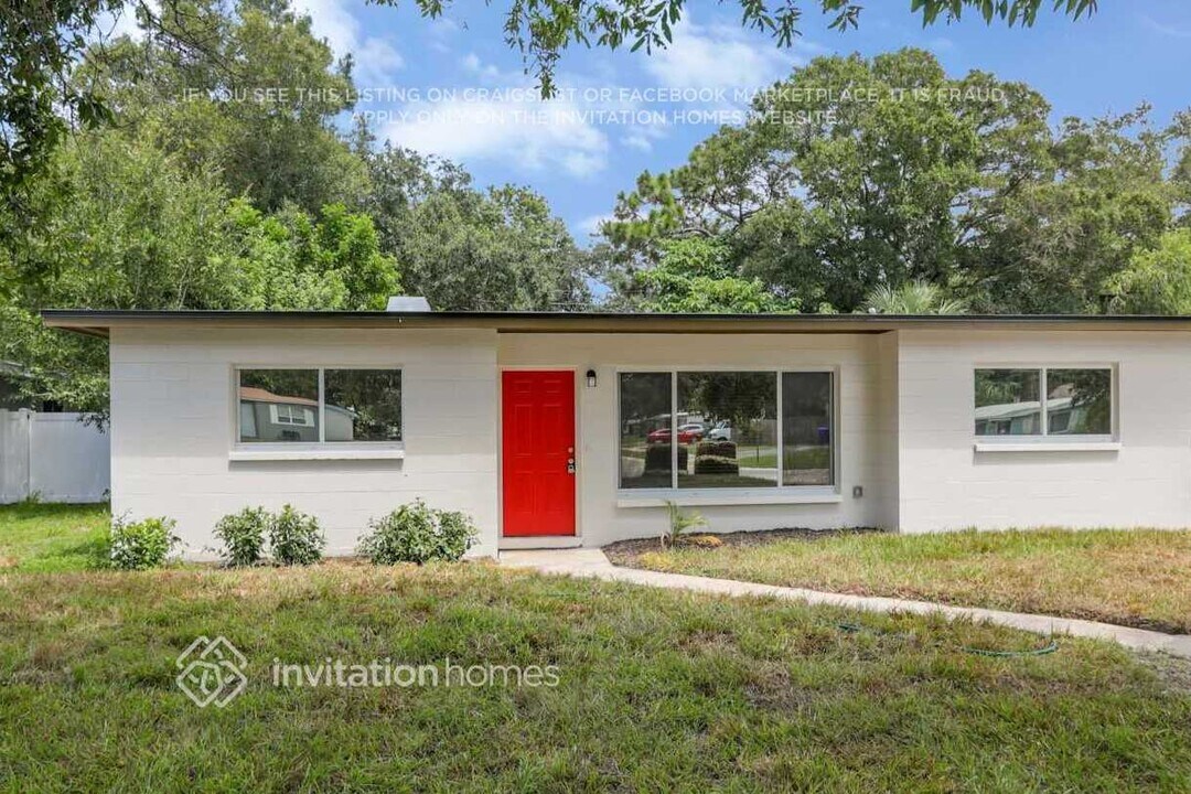9163 93rd St N in Seminole, FL - Building Photo