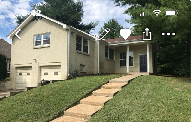 406 Hickory Chase Dr