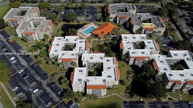 1820 SW 81st Ave in North Lauderdale, FL - Building Photo - Building Photo