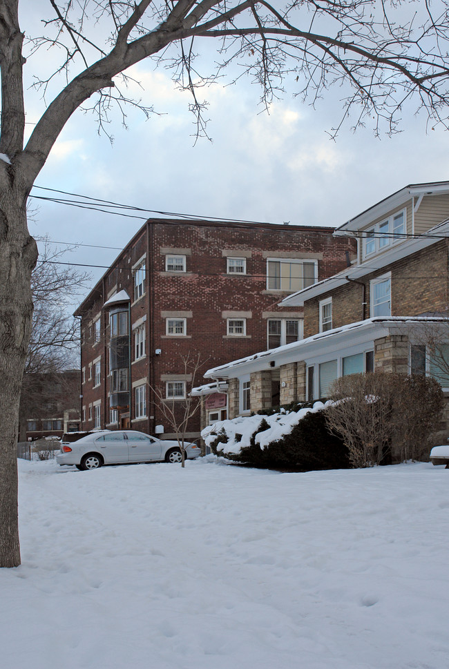 798 W Market St in Akron, OH - Building Photo - Building Photo