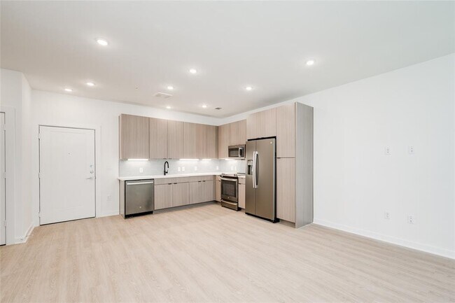 property at 4802 S Congress Ave