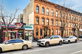 52 Irving Ave in Brooklyn, NY - Building Photo - Building Photo