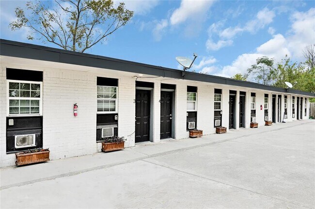 3714 Dabney St in Houston, TX - Building Photo - Building Photo
