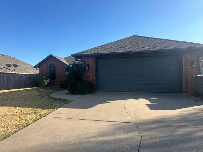 property at 6816 SW Drakestone Blvd