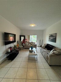 7330 NW 114th Ave in Doral, FL - Building Photo - Building Photo