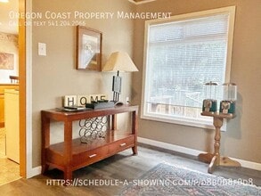 3251 SE Dune Ave in Lincoln City, OR - Building Photo - Building Photo