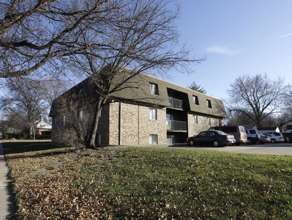 4241 Holdrege St in Lincoln, NE - Building Photo