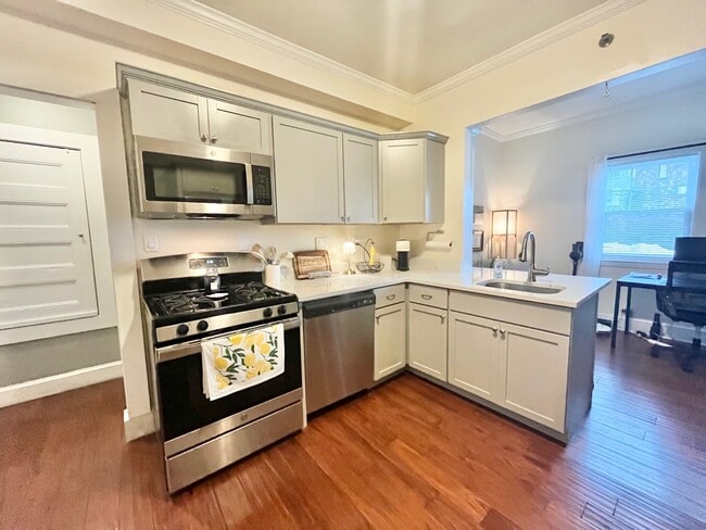 property at 85 Wallingford Rd