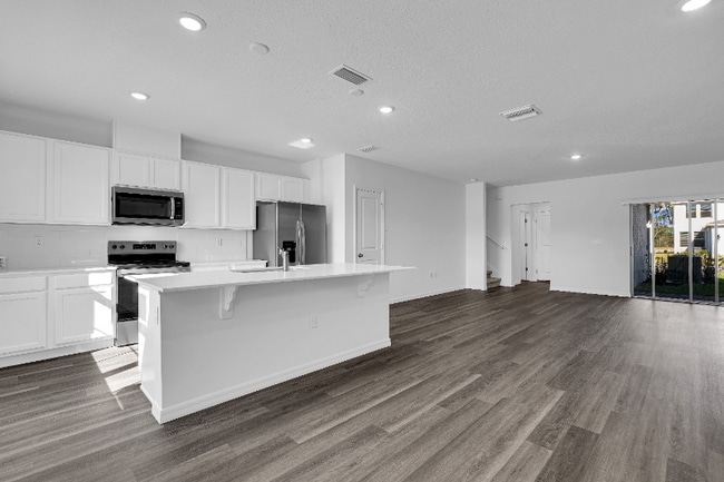 16599 Barbours Crk Wy in Horizon West, FL - Foto de edificio - Building Photo