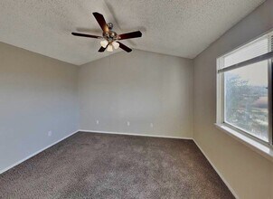 11029 Benton St in Westminster, CO - Foto de edificio - Building Photo