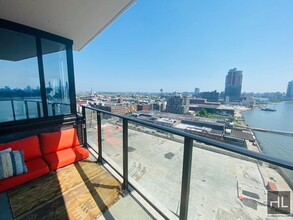 21 India St in Brooklyn, NY - Building Photo - Building Photo