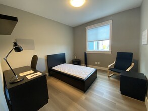 340 Harewood Rd in Nanaimo, BC - Building Photo - Building Photo