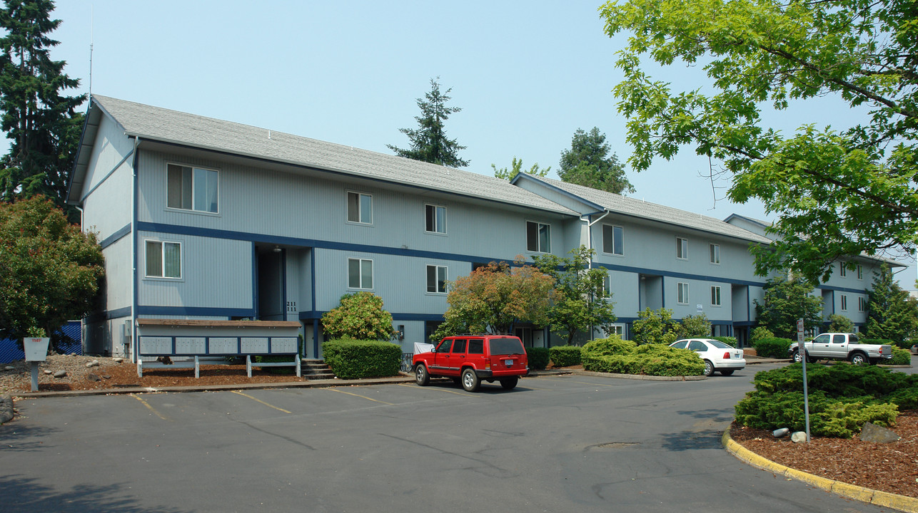 Santana Court Apartments in Corvallis, OR - Foto de edificio