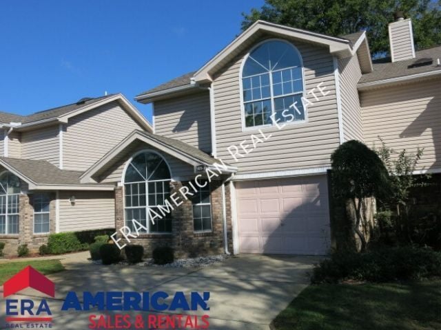 property at 905 Piedmont Pl