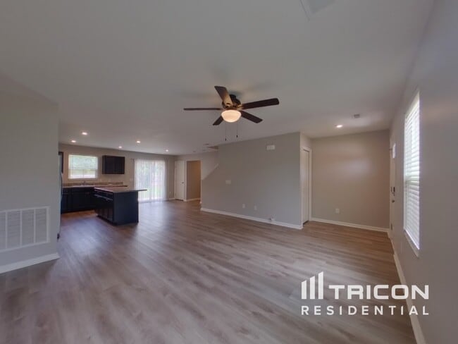 120 Castlebrook Dr in Greenville, SC - Building Photo - Building Photo