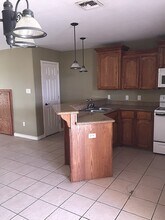 1206 W Kiwi in Pharr, TX - Building Photo - Building Photo