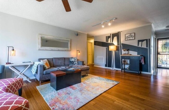 6644 Pondside Cir in Memphis, TN - Building Photo - Building Photo