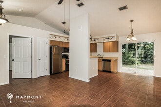 1460 Greenview Ave in Spring Hill, FL - Building Photo - Building Photo