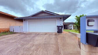 94-148-148 Kuanalio Pl in Mililani, HI - Building Photo