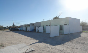 Mesa Apartments in Tucson, AZ - Building Photo - Building Photo