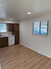 5868 Newcombe Ct in Arvada, CO - Foto de edificio - Building Photo