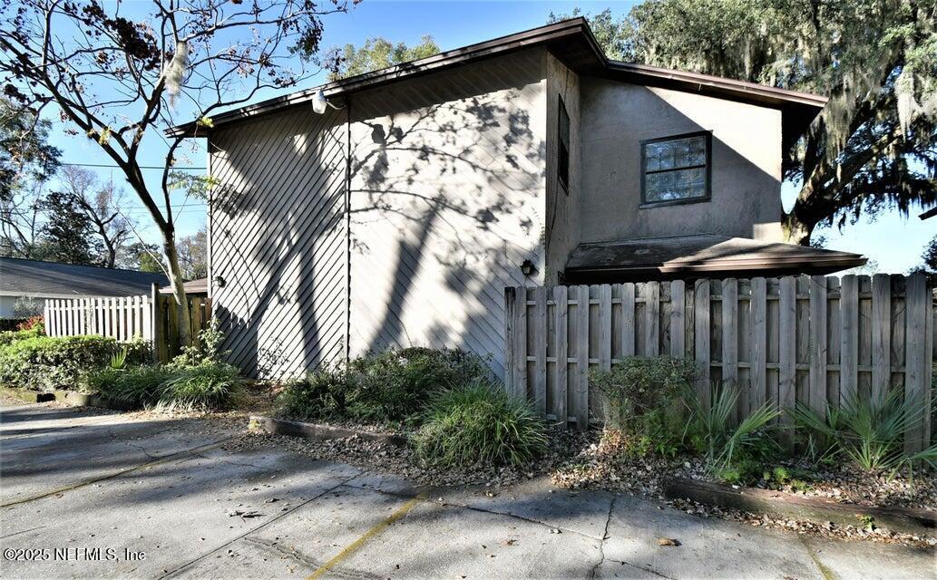 2136 Schumacher Ave in Jacksonville, FL - Building Photo