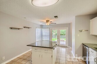 6934 Sunshine Tree Dr in San Antonio, TX - Building Photo - Building Photo