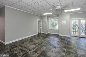 429 Wendover Dr in Princeton, NJ - Foto de edificio - Building Photo