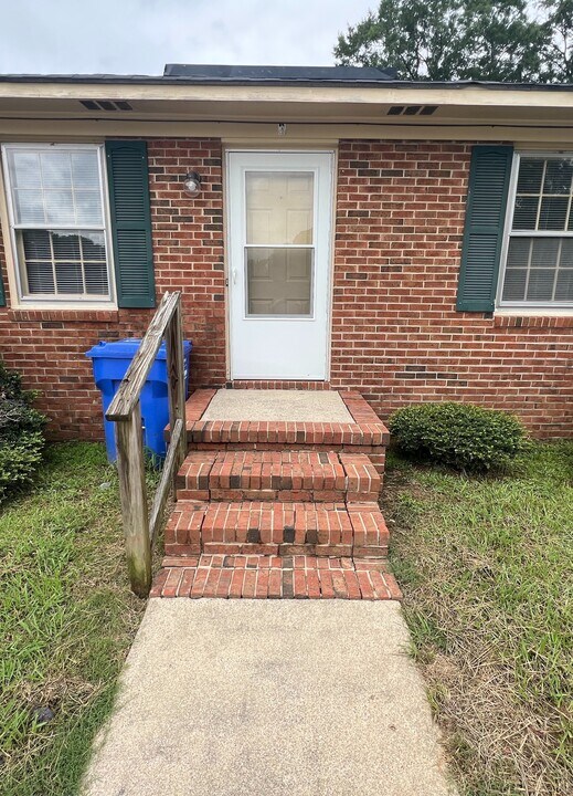 2208 Candlewood Dr SW in Wilson, NC - Building Photo